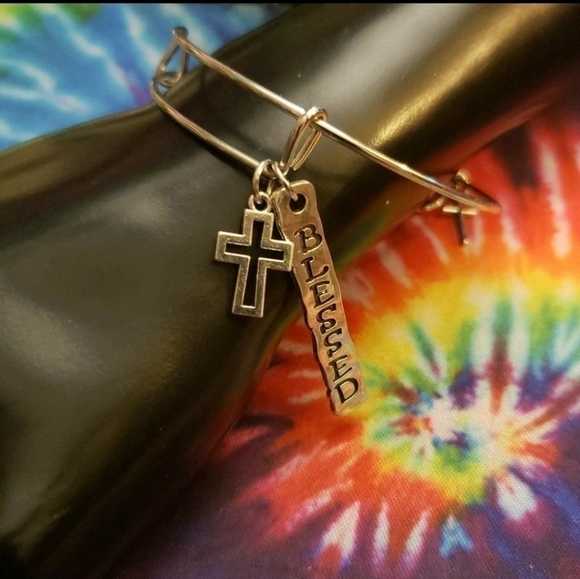 HANDMADE Adjustable Silver Peace Blessed Cross Charm Bangle Bracelet - Picture 5 of 5